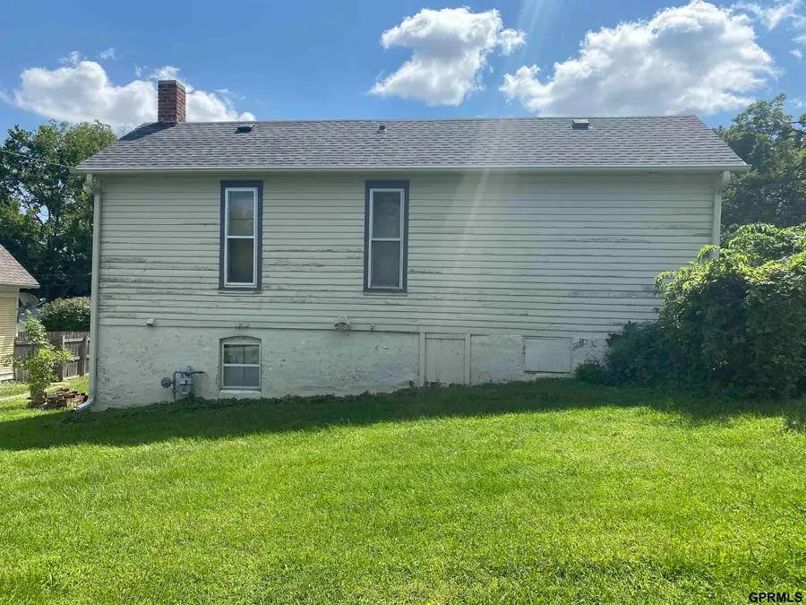8621 N 31st Street, Omaha, NE 68112 - #3