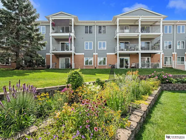 3001 S 51st Street Court #372, Lincoln, NE 68506