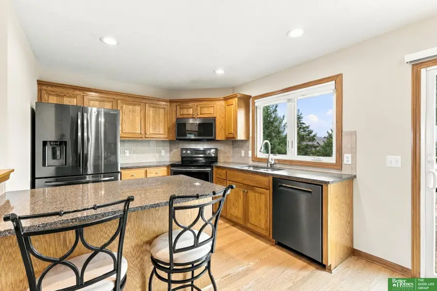 19124 Lake Street, Omaha, NE 68022 - #3