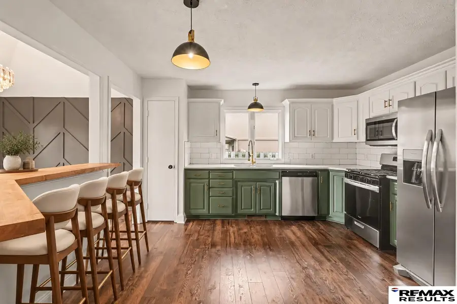 705 Eagle View Drive, Papillion, NE 68133 - #3