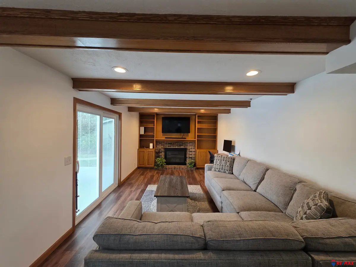 10308 P Street, Omaha, NE 68127 - #1
