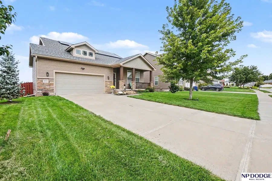 2212 Alexandra Road, Papillion, NE 68133 - #3
