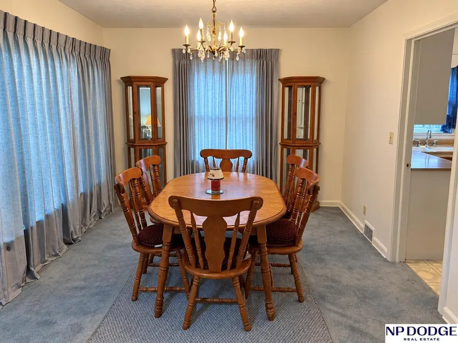 3225 Belvedere Boulevard, Omaha, NE 68111 - #2