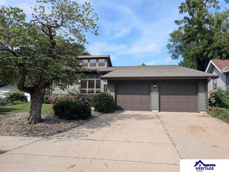 655 E 8th Street, York, NE 68467 - #3