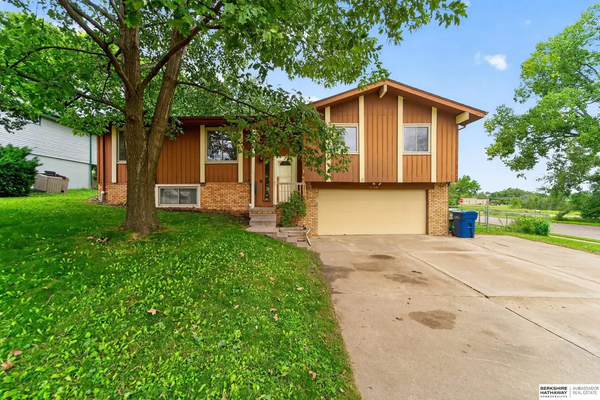 2106 Coventry Drive, Bellevue, NE 68123 - #1