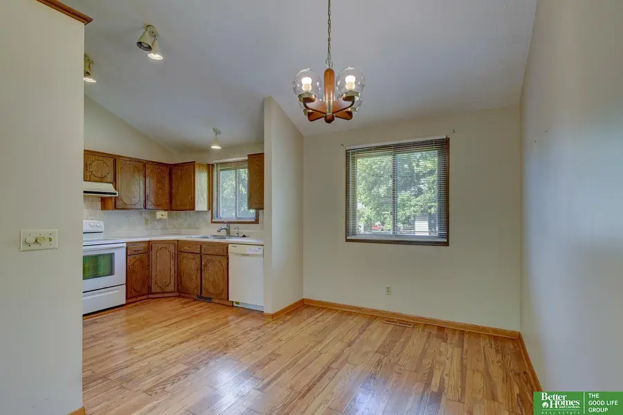 5016 Edinburgh Street, Omaha, NE 68157 - #3