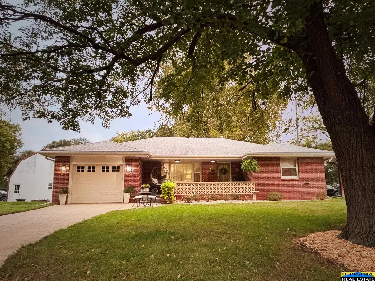 510 S School Street, Wilber, NE 68465 - #1