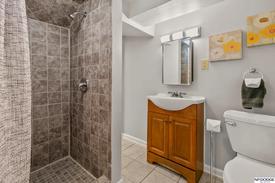 5846 Sahler Street, Omaha, NE 68104 - #2
