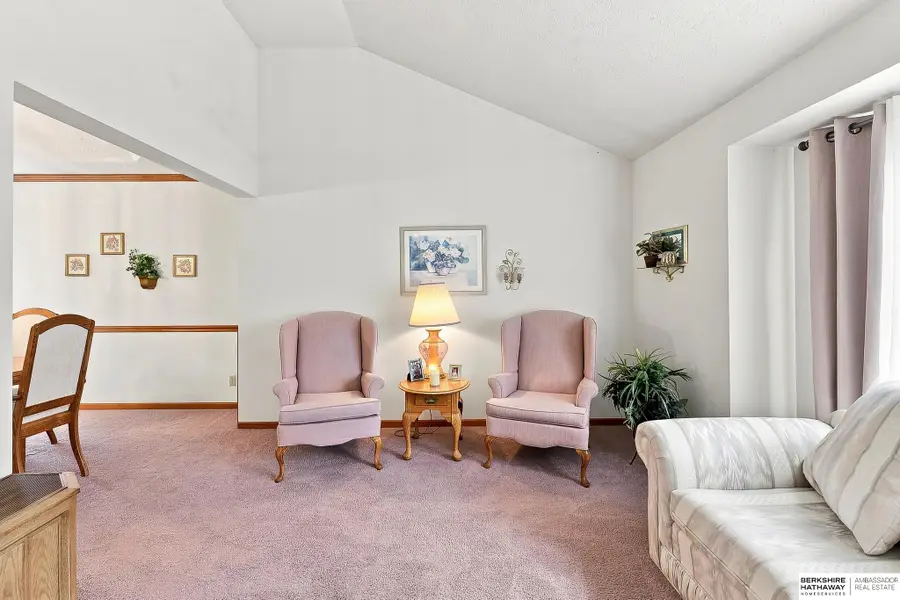 804 Auburn Lane, Papillion, NE 68046 - #3