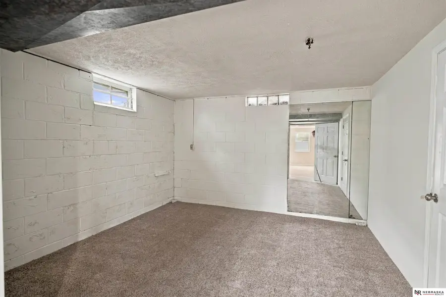 8528 Meredith Avenue, Omaha, NE 68134 - #3