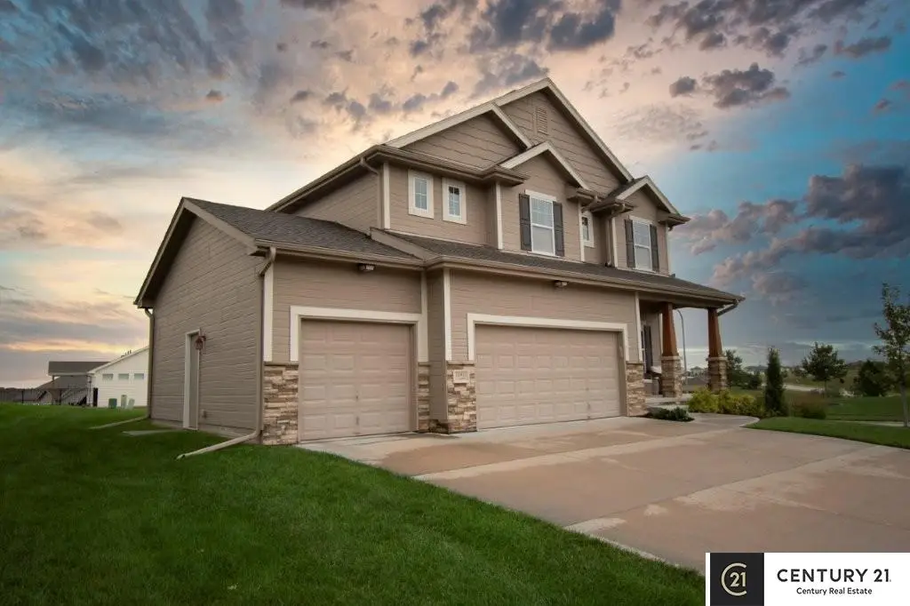 10433 S 110th Street, Papillion, NE 68046 - #1