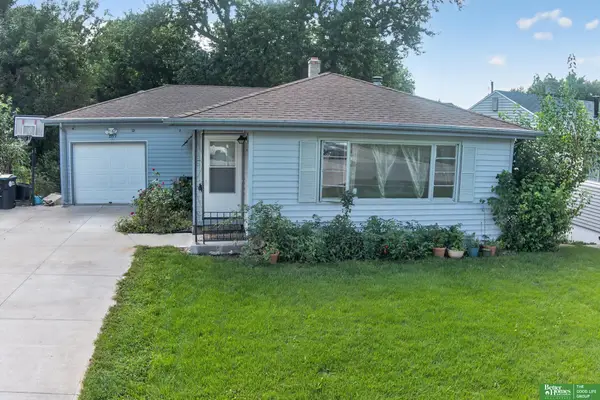 7559 Richmond Drive, Omaha, NE 68134