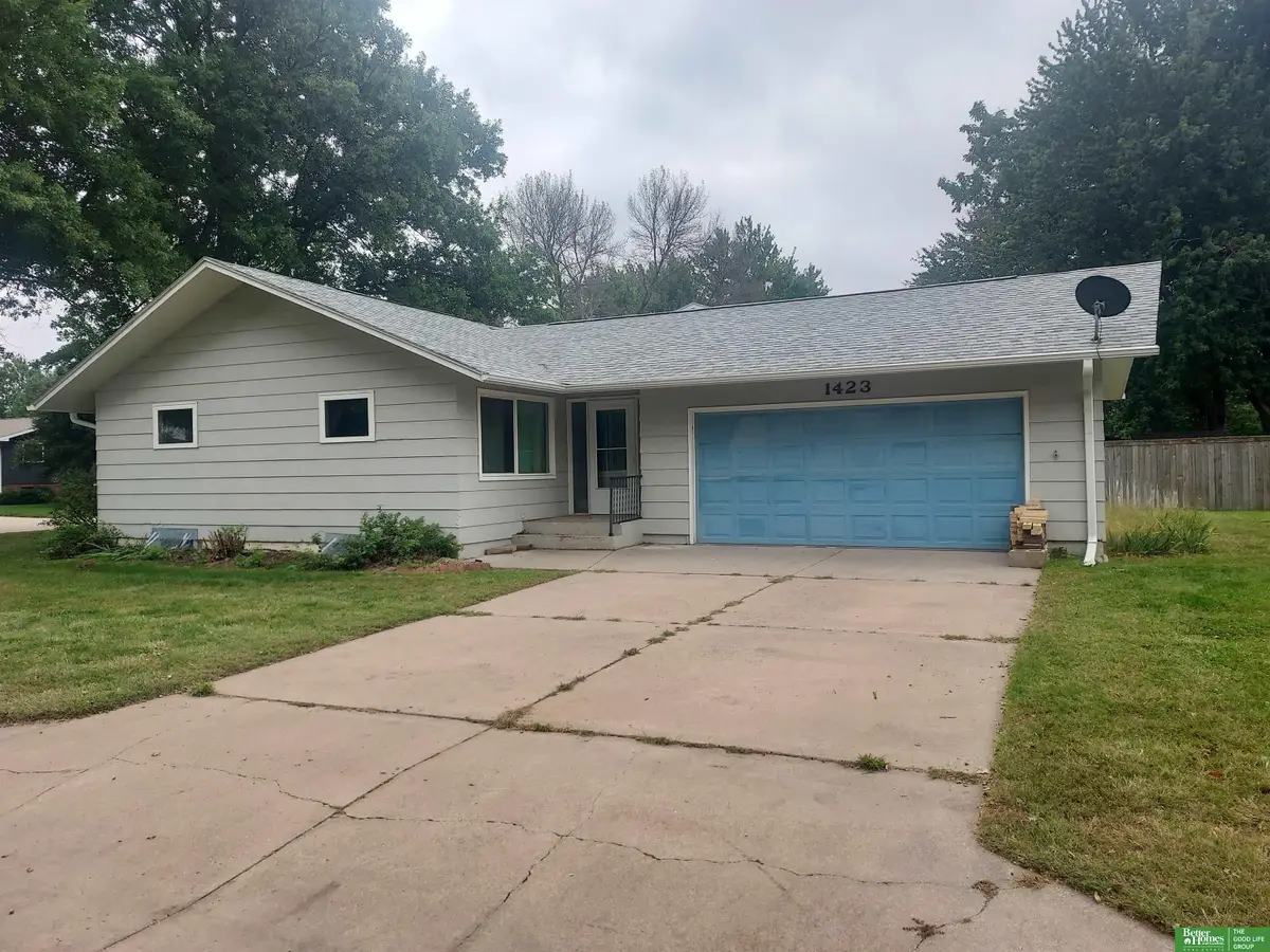 1423 N Ohio Avenue, York, NE 68467 - #1