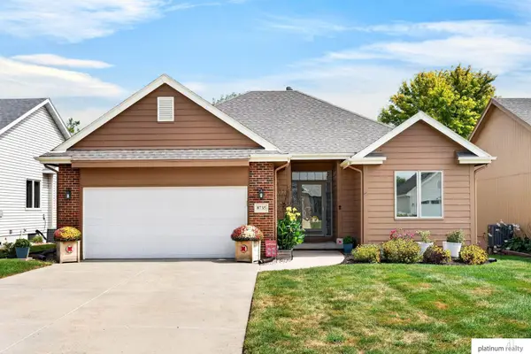 8735 S 99th Street, La Vista, NE 68128