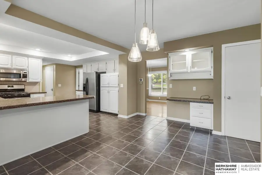 5726 Oak Hills Drive, Omaha, NE 68137 - #3