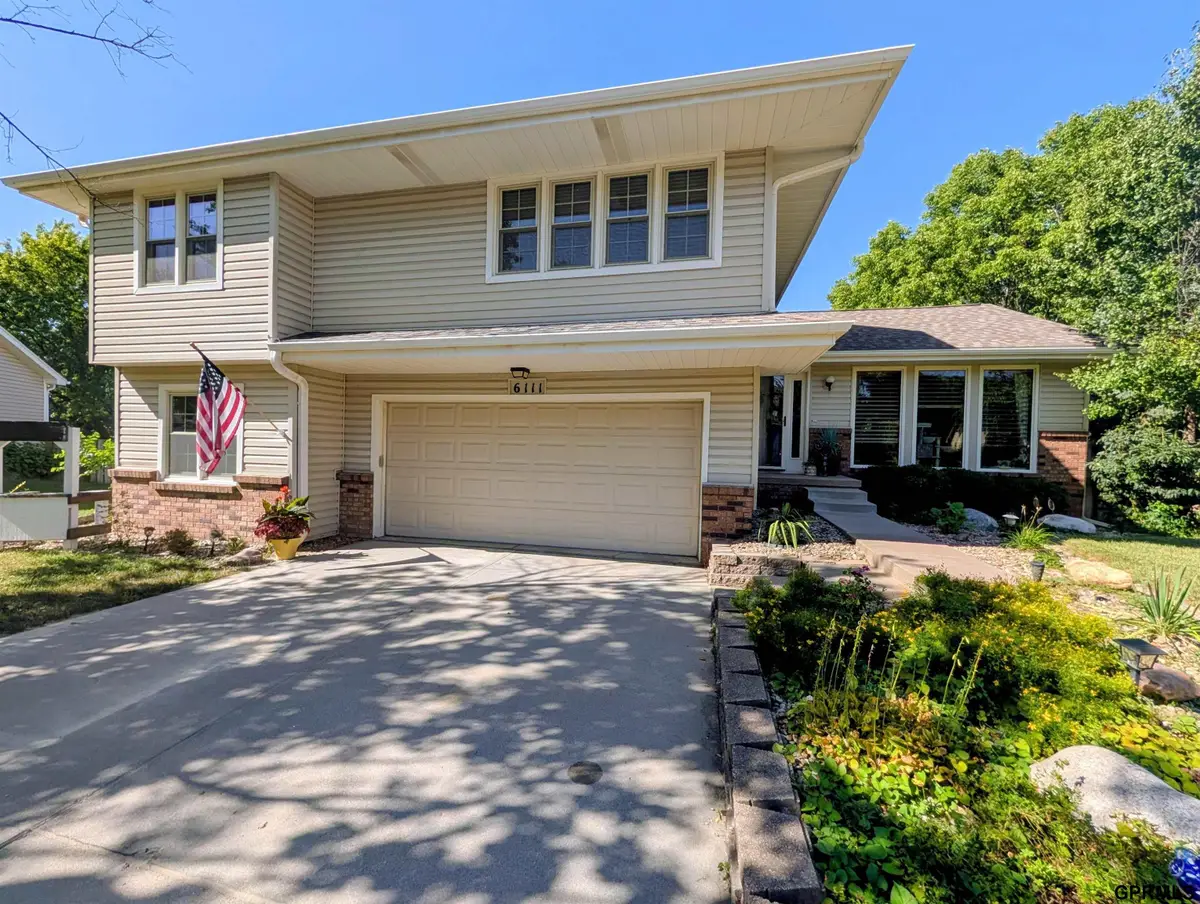 6111 Tennyson Circle, Lincoln, NE 68516 - #1