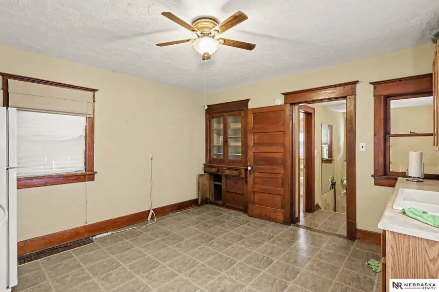 332 E Street, Lincoln, NE 68508 - #2