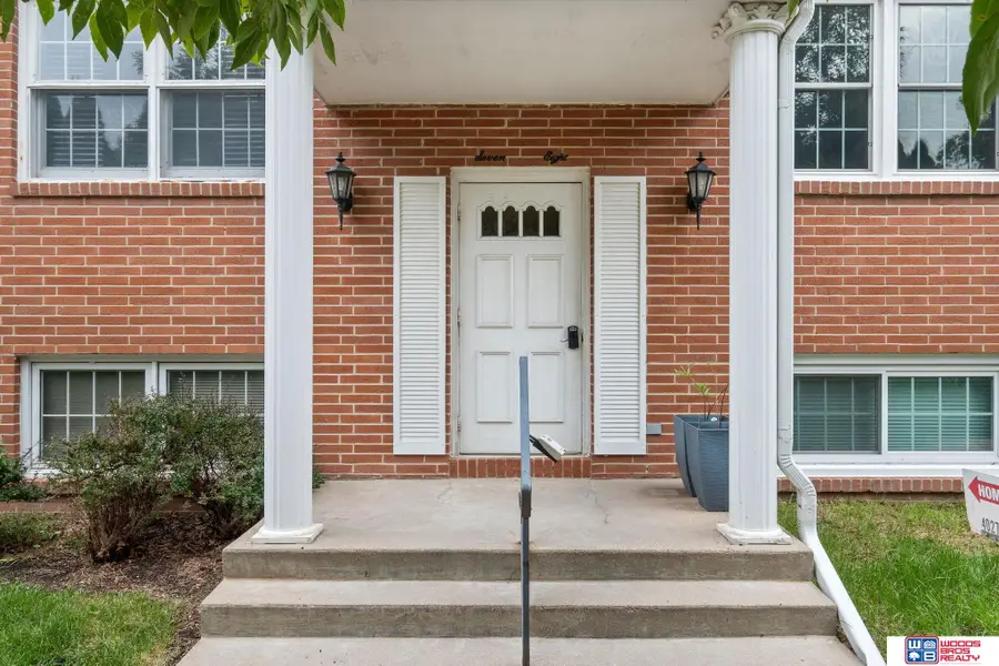 210 Lakewood Drive #8, Lincoln, NE 68510 - #2