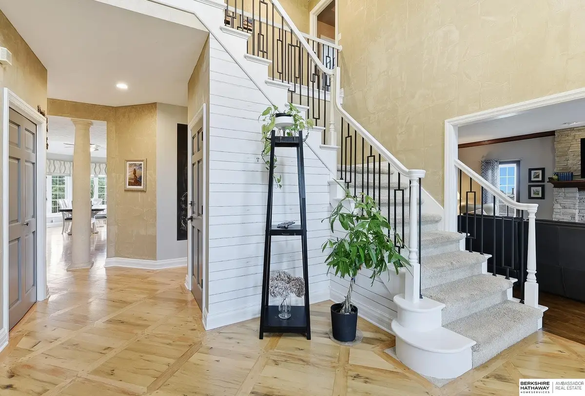 909 Bailey Drive, Papillion, NE 68046 - #1