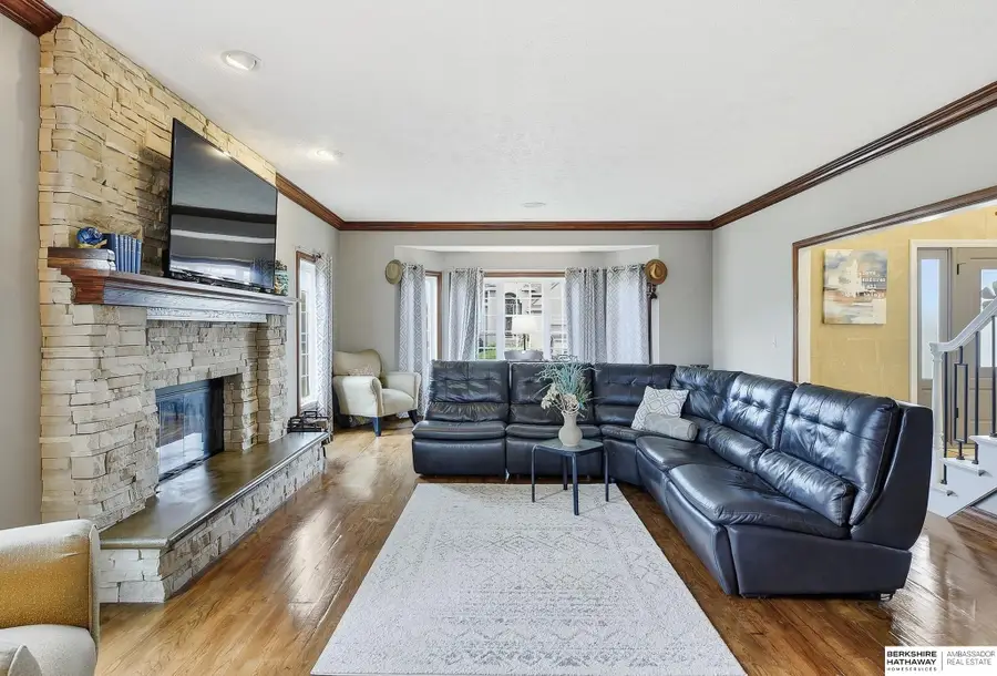 909 Bailey Drive, Papillion, NE 68046 - #3