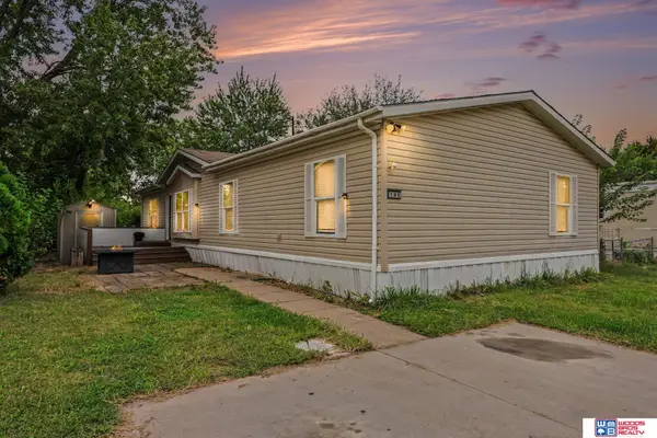 105 W Treehaven Drive, Lincoln, NE 68521