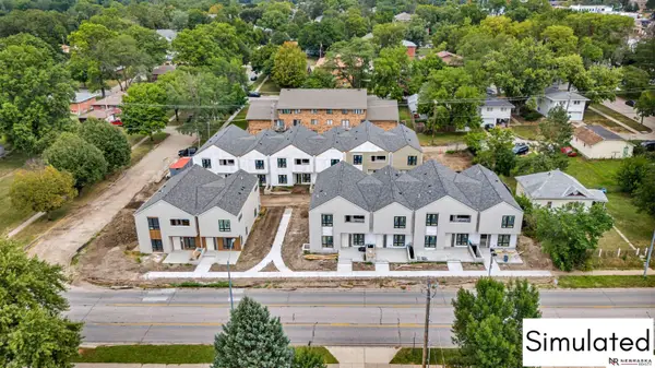4620 Pioneers Boulevard #19, Lincoln, NE 68506