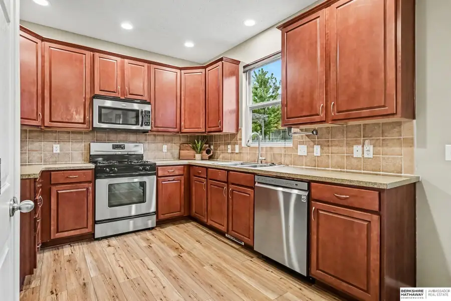 7714 N 107th Avenue, Omaha, NE 68122 - #2
