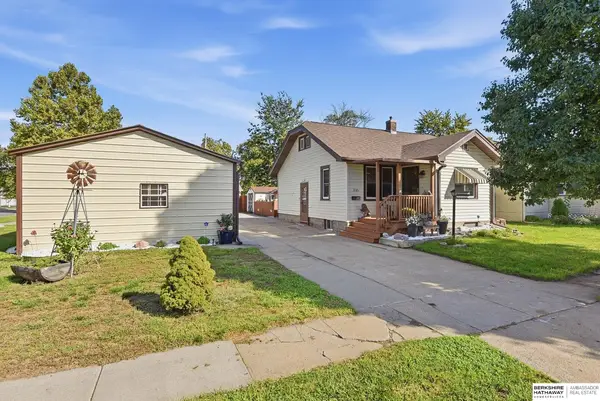 205 S 28th Street, Council Bluffs, IA 51501
