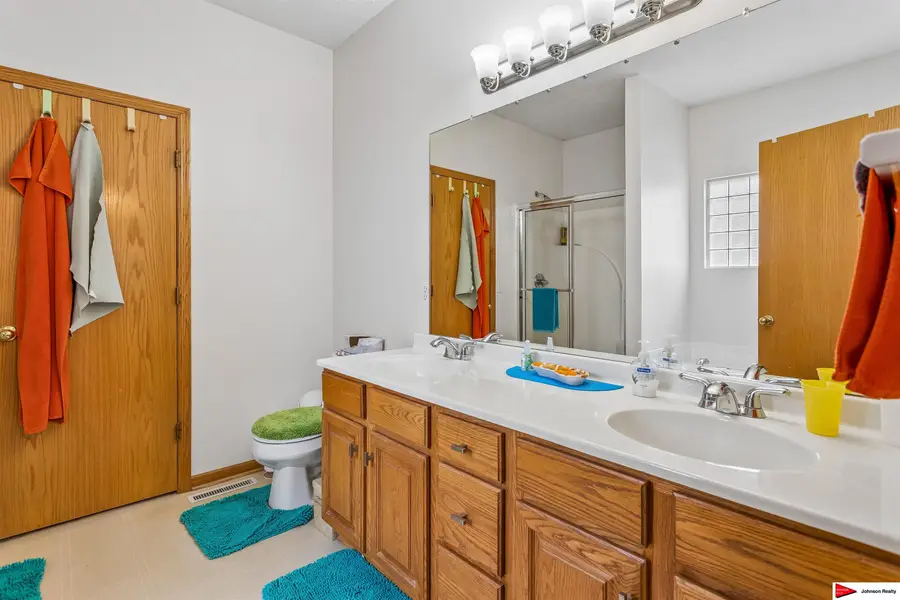 271 S 199 Street, Omaha, NE 68022 - #3
