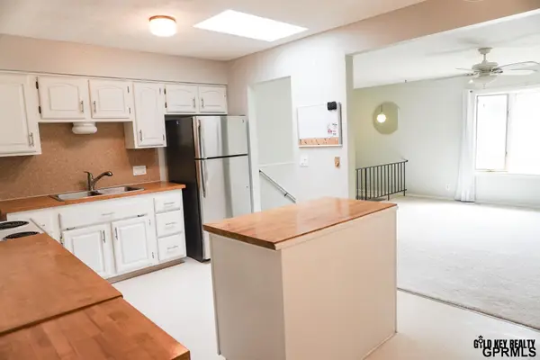 2608 Ella Street, Beatrice, NE 68310