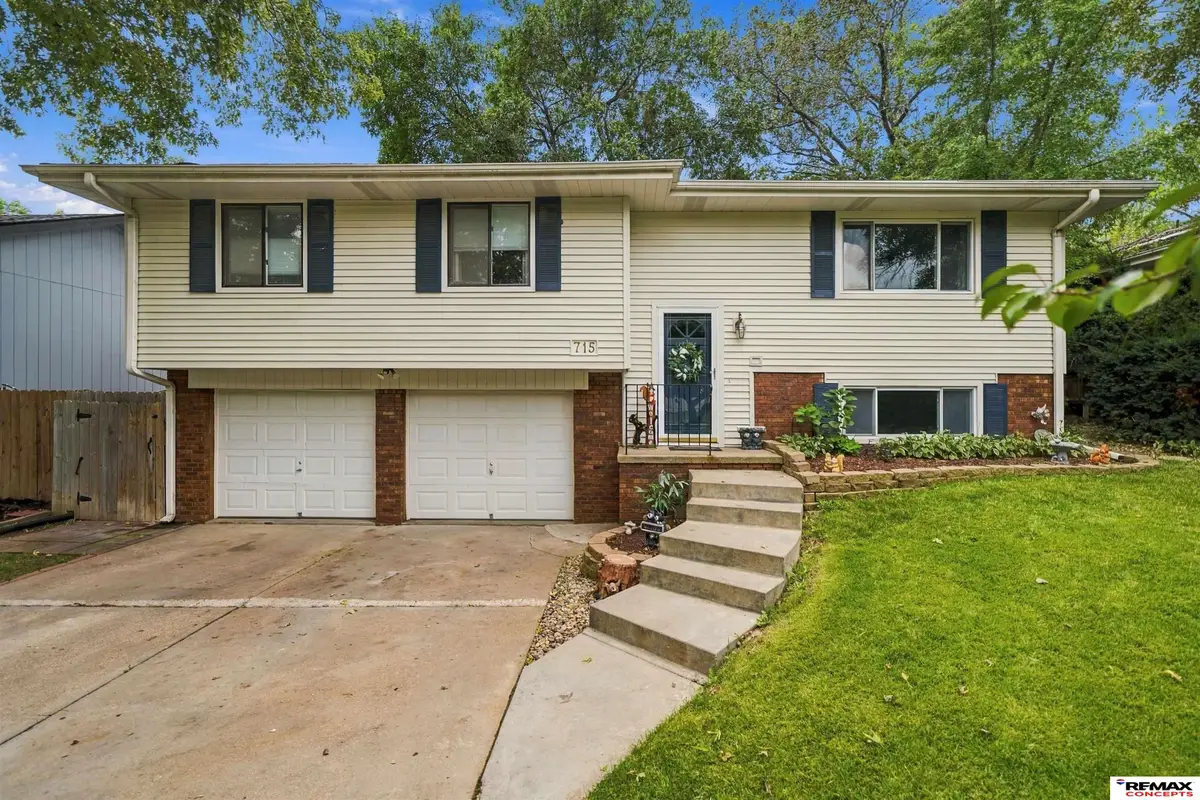 715 W Leon Drive, Lincoln, NE 68521 - #1