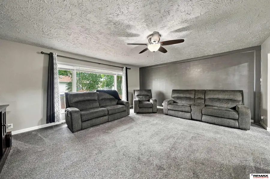 715 W Leon Drive, Lincoln, NE 68521 - #2