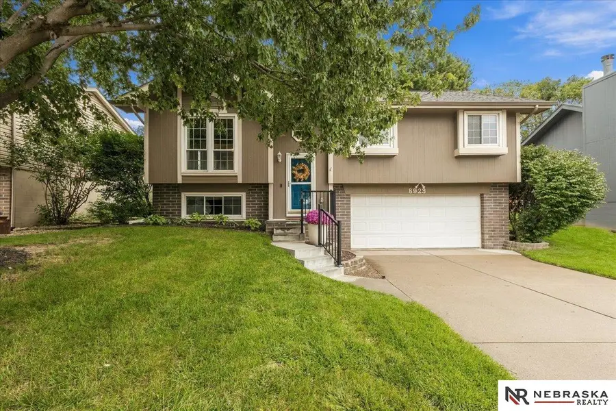 8923 N 81st Avenue, Omaha, NE 68122 - #2