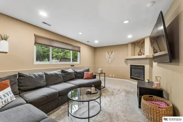 18687 U Street, Omaha, NE 68135