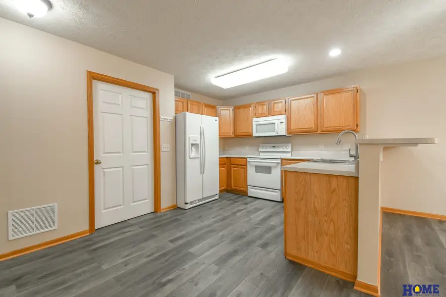 1818 Sawyer Street, Lincoln, NE 68505 - #3