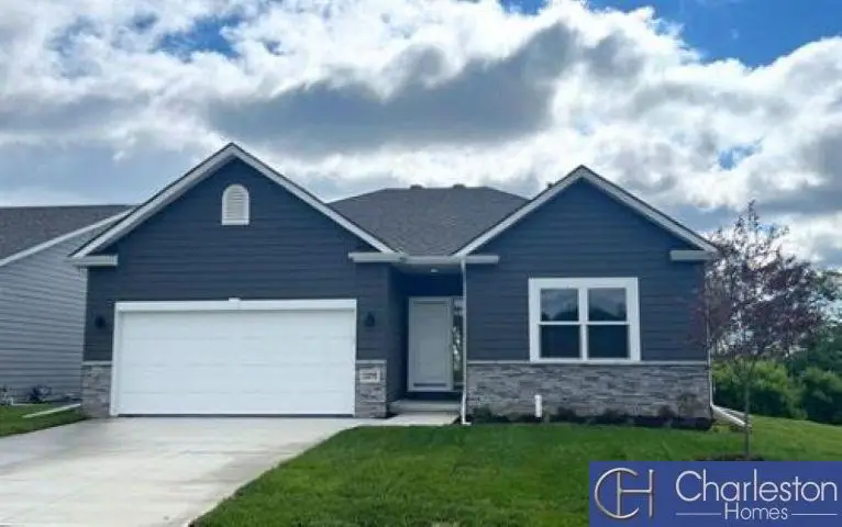 11704 S 54th Street, Bellevue, NE 68133 - #1