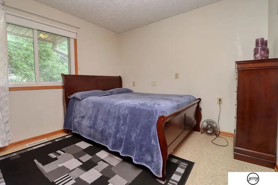 5140 Grassridge Road, Lincoln, NE 68512 - #3