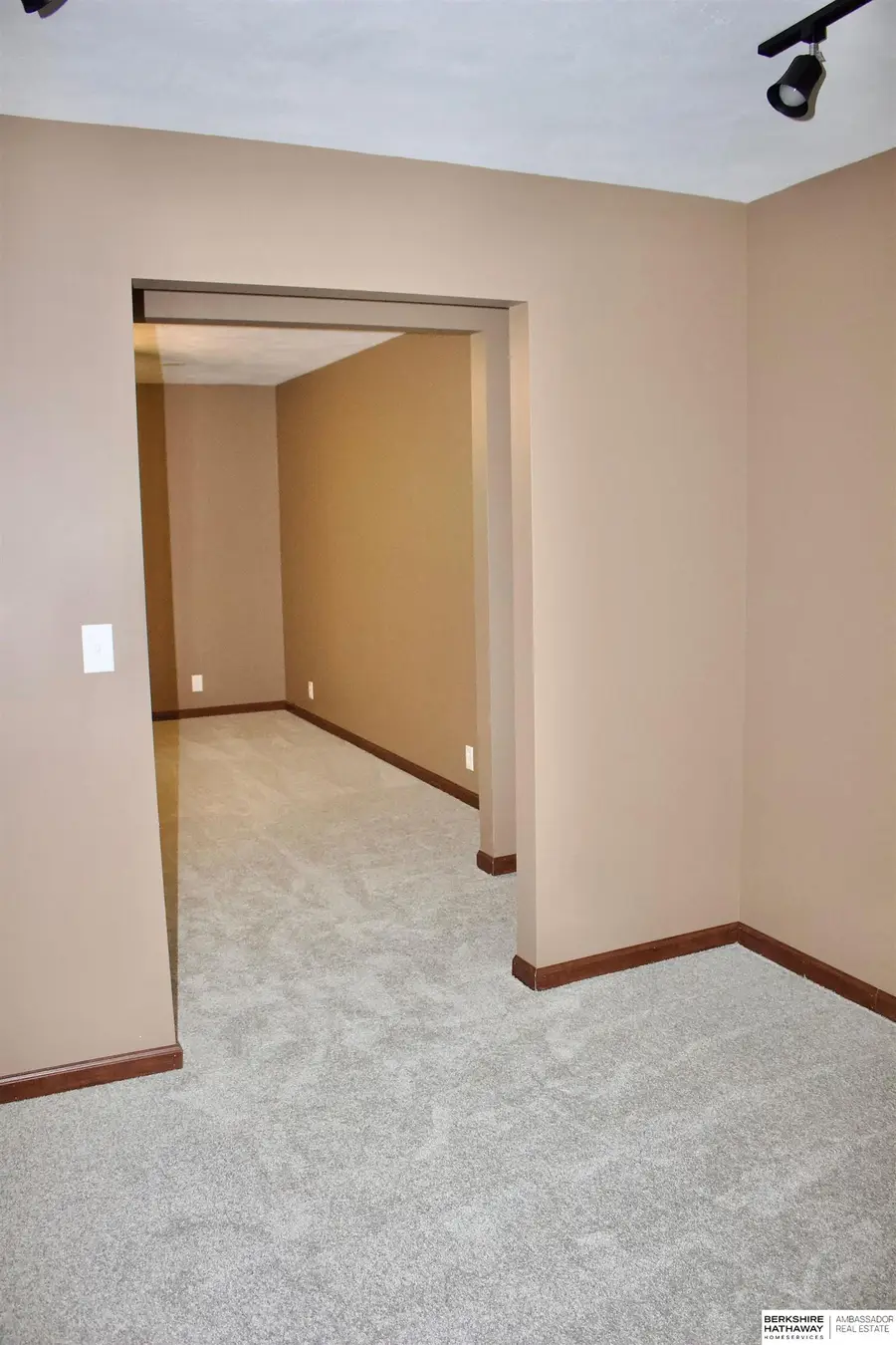 717 Smoky Hill Road, Lincoln, NE 68520 - #3