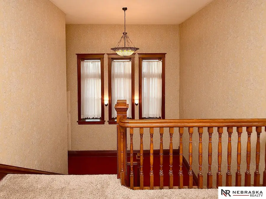 3825 S 25th Street, Omaha, NE 68107 - #3