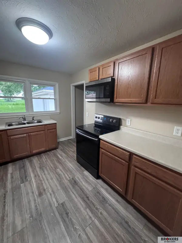 6621 Colfax Avenue, Lincoln, NE 68507