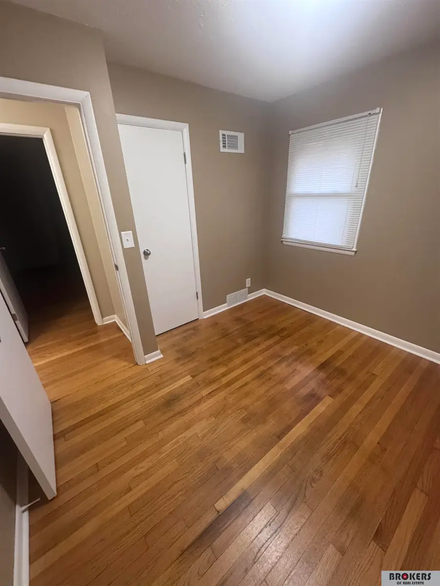 6621 Colfax Avenue, Lincoln, NE 68507 - #2
