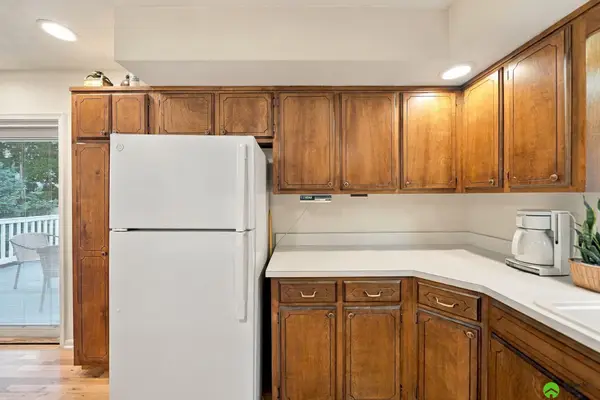 2536 S 39th Street, Lincoln, NE 68506