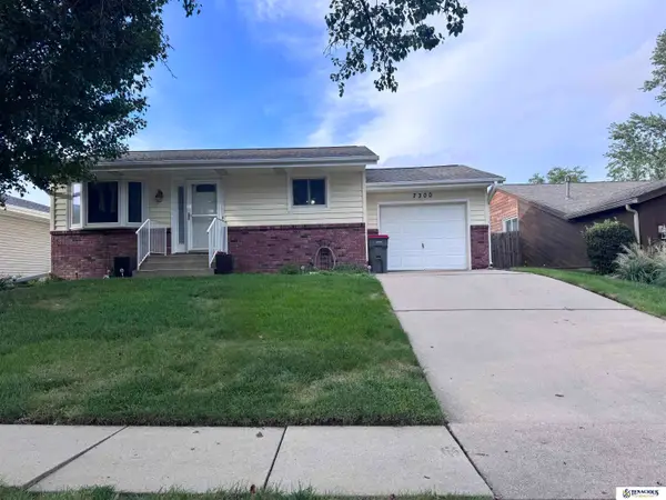 7300 Eagle Drive, Lincoln, NE 68507