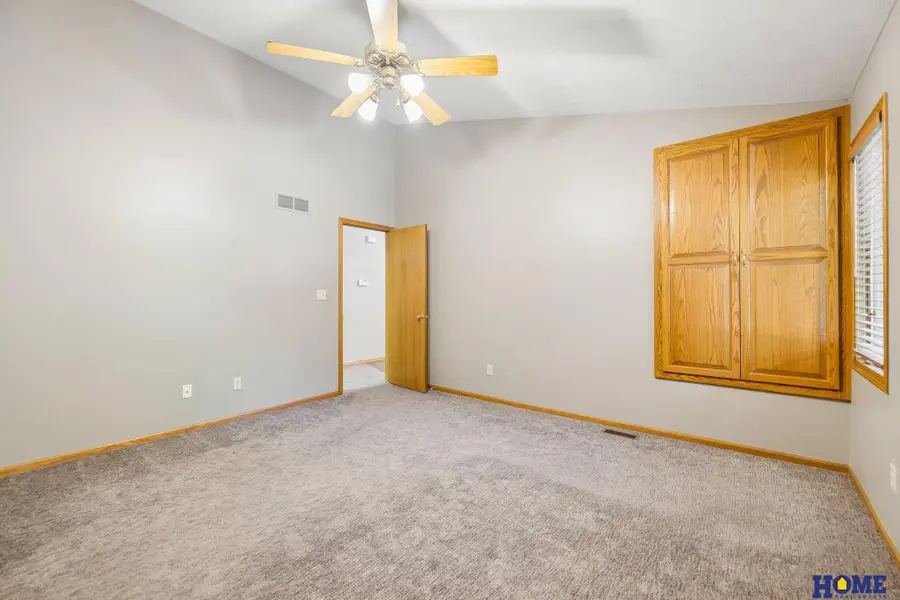 6931 Summerset Circle, Lincoln, NE 68516 - #3
