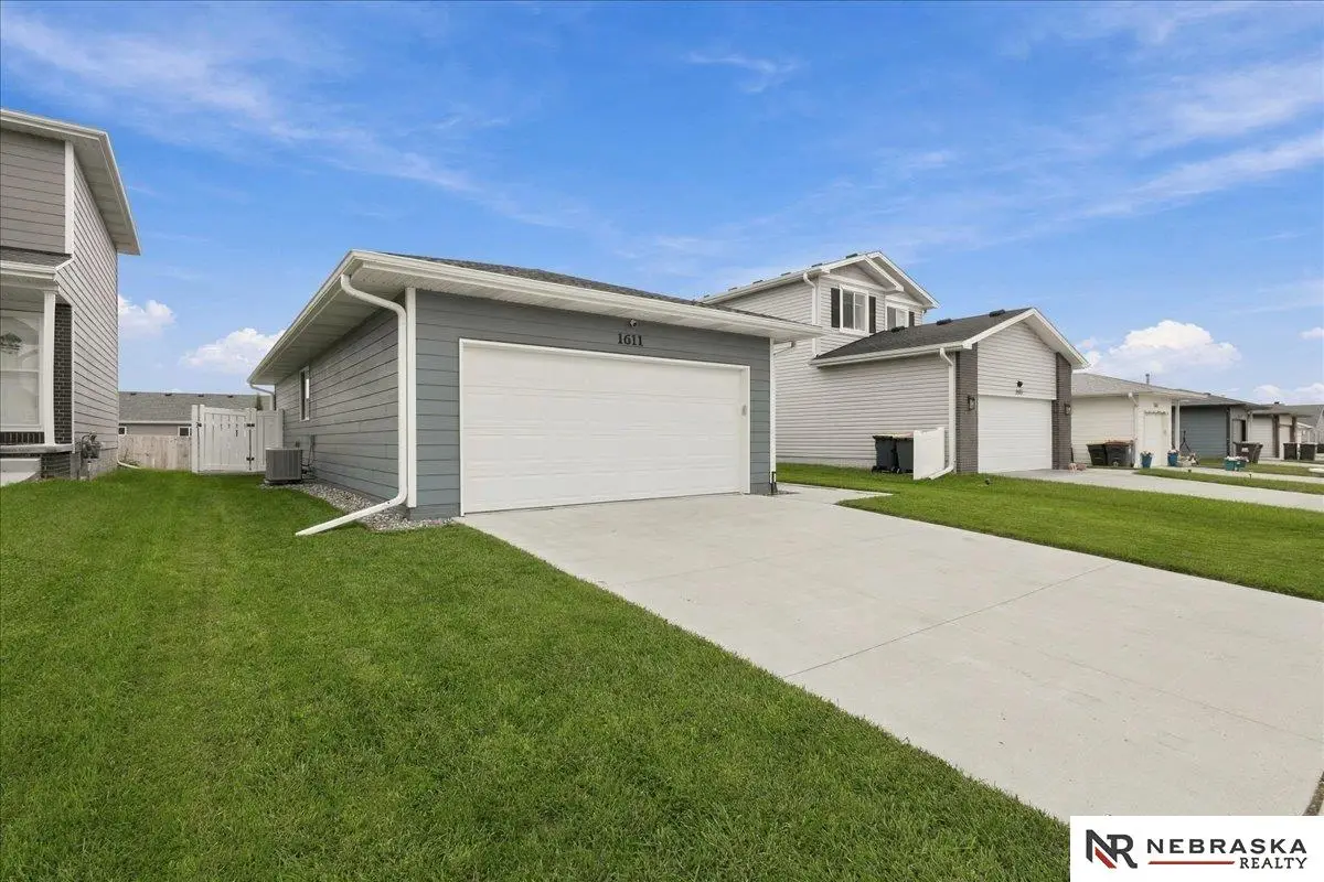 1611 SW 29th Street, Lincoln, NE 68522 - #1