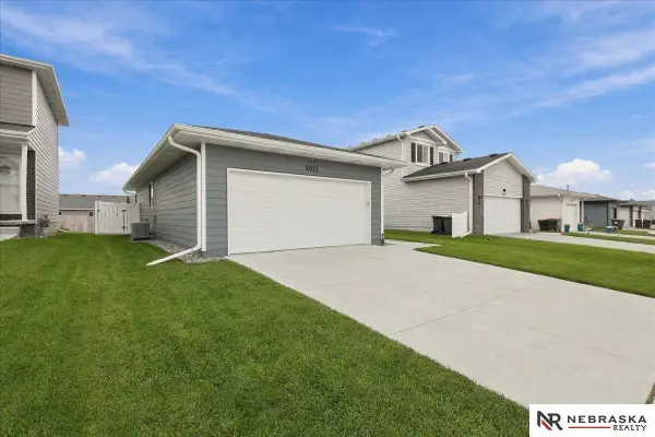 1611 SW 29th Street, Lincoln, NE 68522
