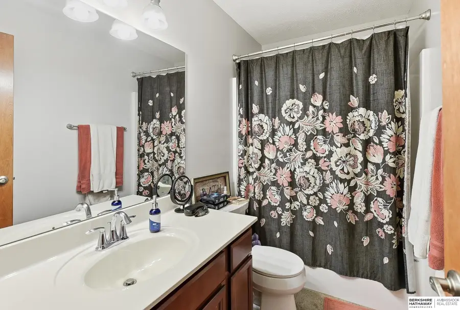 302 Carly Circle, Council Bluffs, IA 51503 - #3