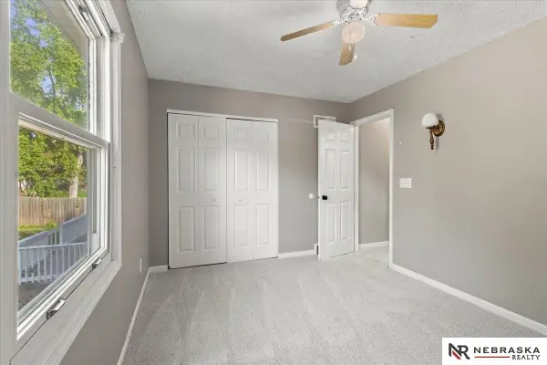 304 Sherry Drive, Bellevue, NE 68005