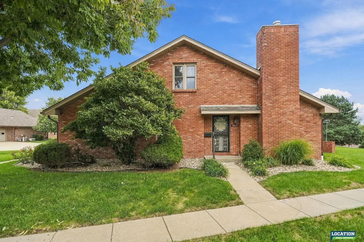 6625 Shenandoah Court, Lincoln, NE 68501 - #1