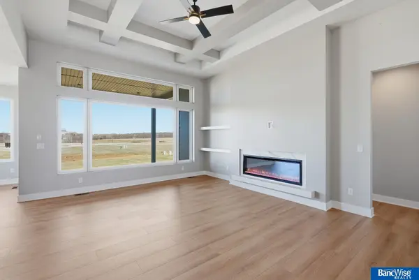 9116 Marbella Drive, Lincoln, NE 68520